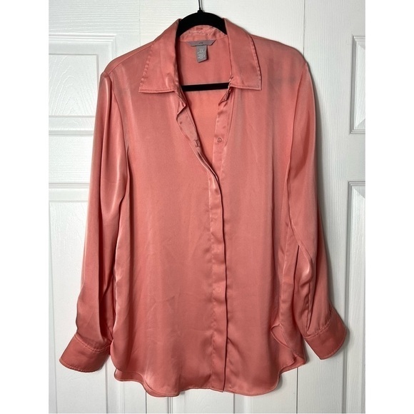 H&M Coral Pink Satin Button Down Flowy Sheen Hi Low Hem Blouse Size Medium - Picture 4 of 6